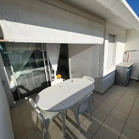 F2 Terrasse A Pied 4 Pers Lgm *